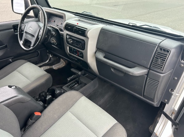 Used-2005-Jeep-Wrangler-Unlimited-LJ