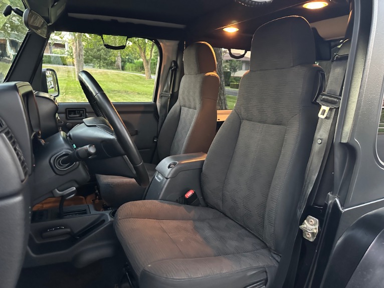 Used-2004-Jeep-Wrangler-Rubicon-TJ
