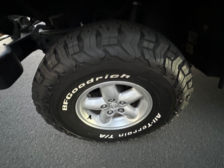 Used-2004-Jeep-Wrangler-Rubicon-TJ
