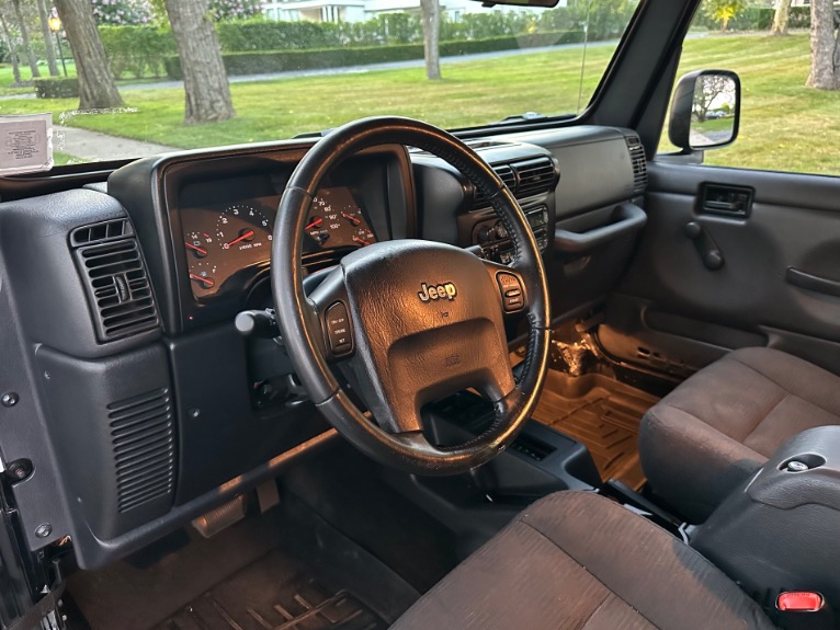 Used-2004-Jeep-Wrangler-Rubicon-TJ