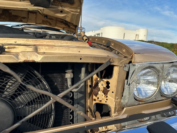 Used-1988-Mercedes-Benz-560SL-R107