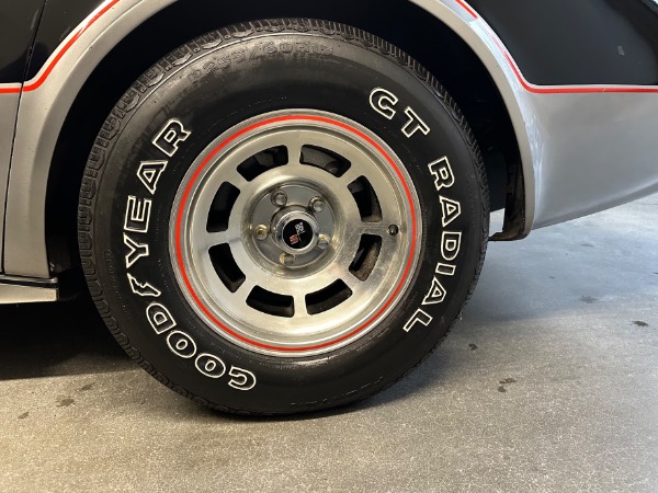 Used-1978-Chevrolet-Corvette-Pace-Car-L82