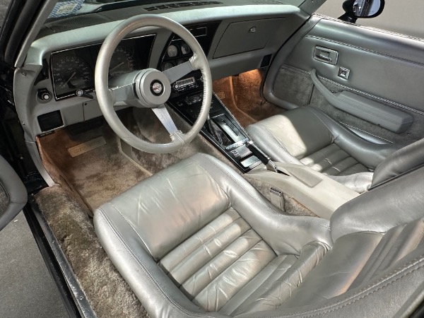 Used-1978-Chevrolet-Corvette-Pace-Car-L82