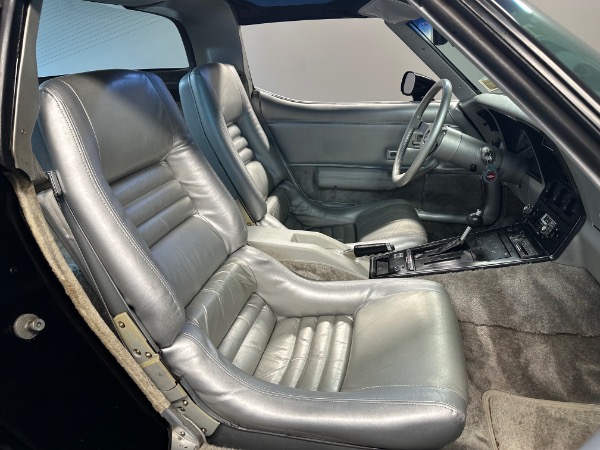 Used-1978-Chevrolet-Corvette-Pace-Car-L82